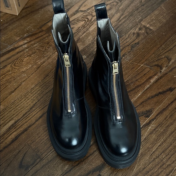 NWT All Saints Othello Black Leather Lug Sole Booties with Gold Zipper - sz 8 - Picture 3 of 16